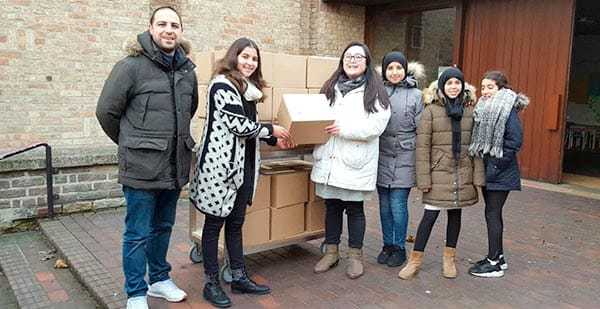 Leerlingen helpen de Voedselbank Utrecht